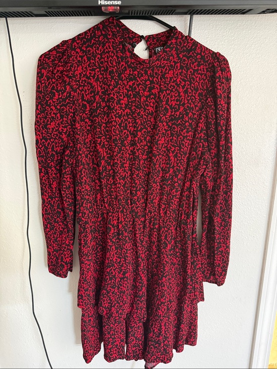 Zara Dresses & Skirts - Zara Black and Red Printed Long Sleeve Mini Dress